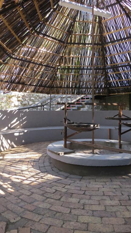 Pensao Guest Lodge Mbombela Exterior foto