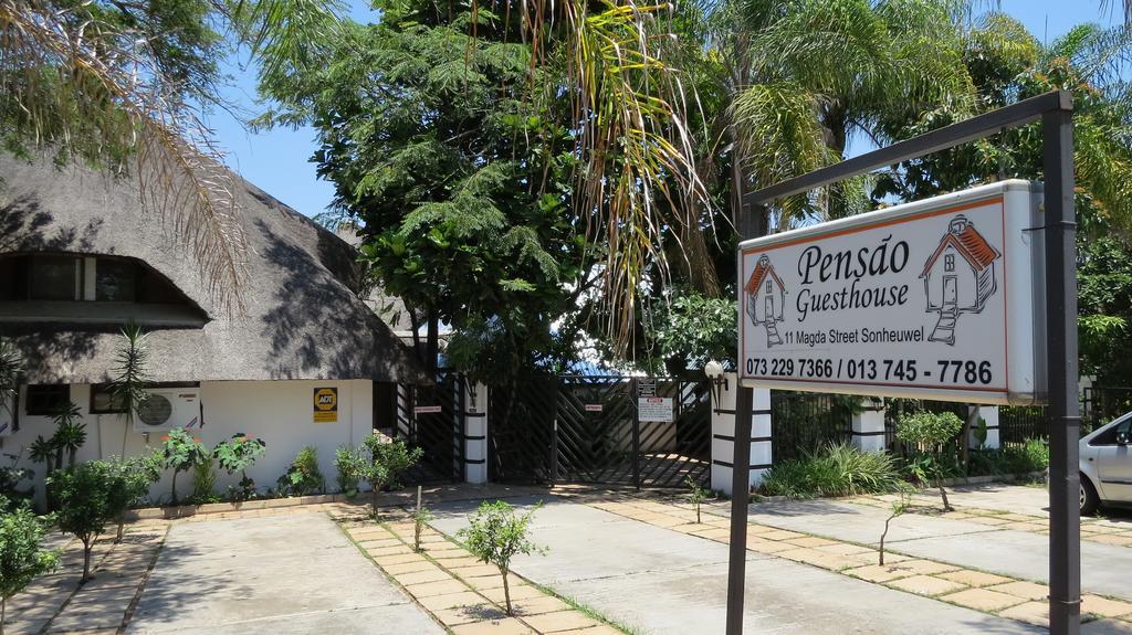 Pensao Guest Lodge Mbombela Exterior foto